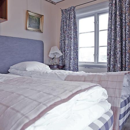Lilla Hotellet Bed & BreakfastSträngnäs エクステリア 写真